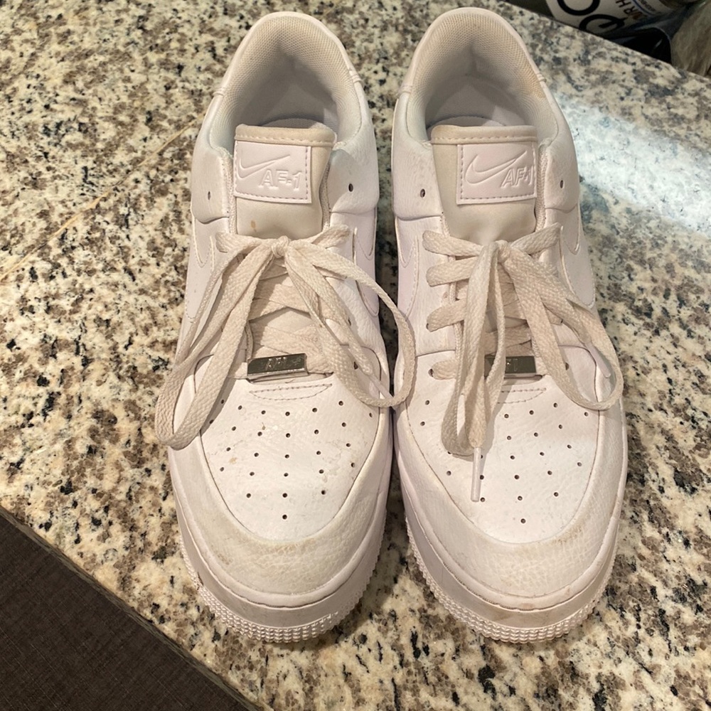 Womens used Air Force ones